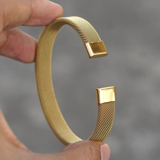 Mesh Handcuff