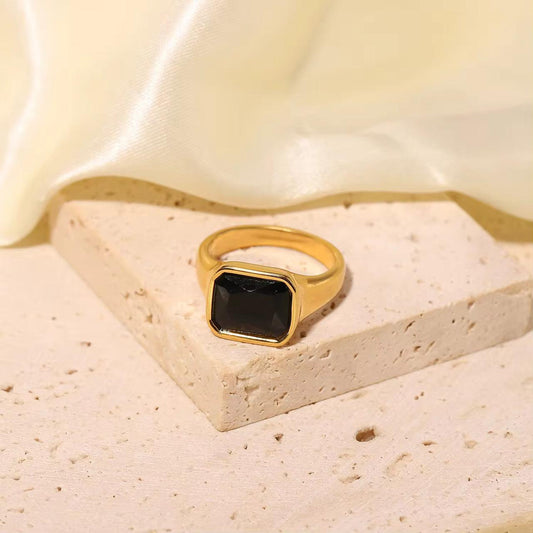 Heritage Signet Ring