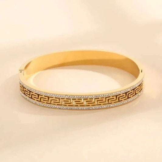 Textured Wide-Link Statement bracelet
