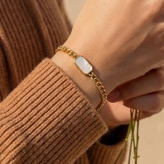 Clover Motif Gold Chain Bracelet