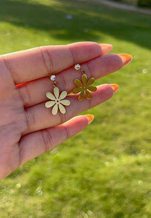 Daisy Drop Earrings
