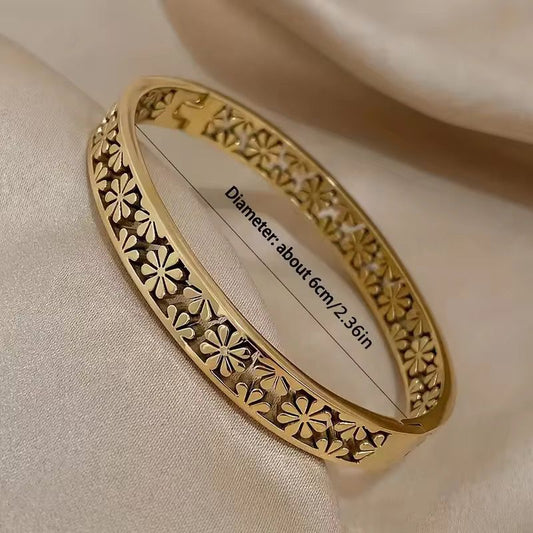Bloom Cut-Out Bangle